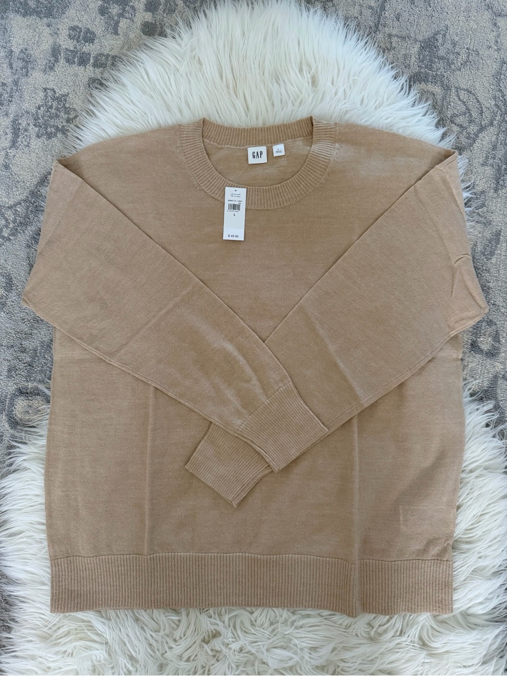 GAP Crewneck Sweater in Light Brown/Tan